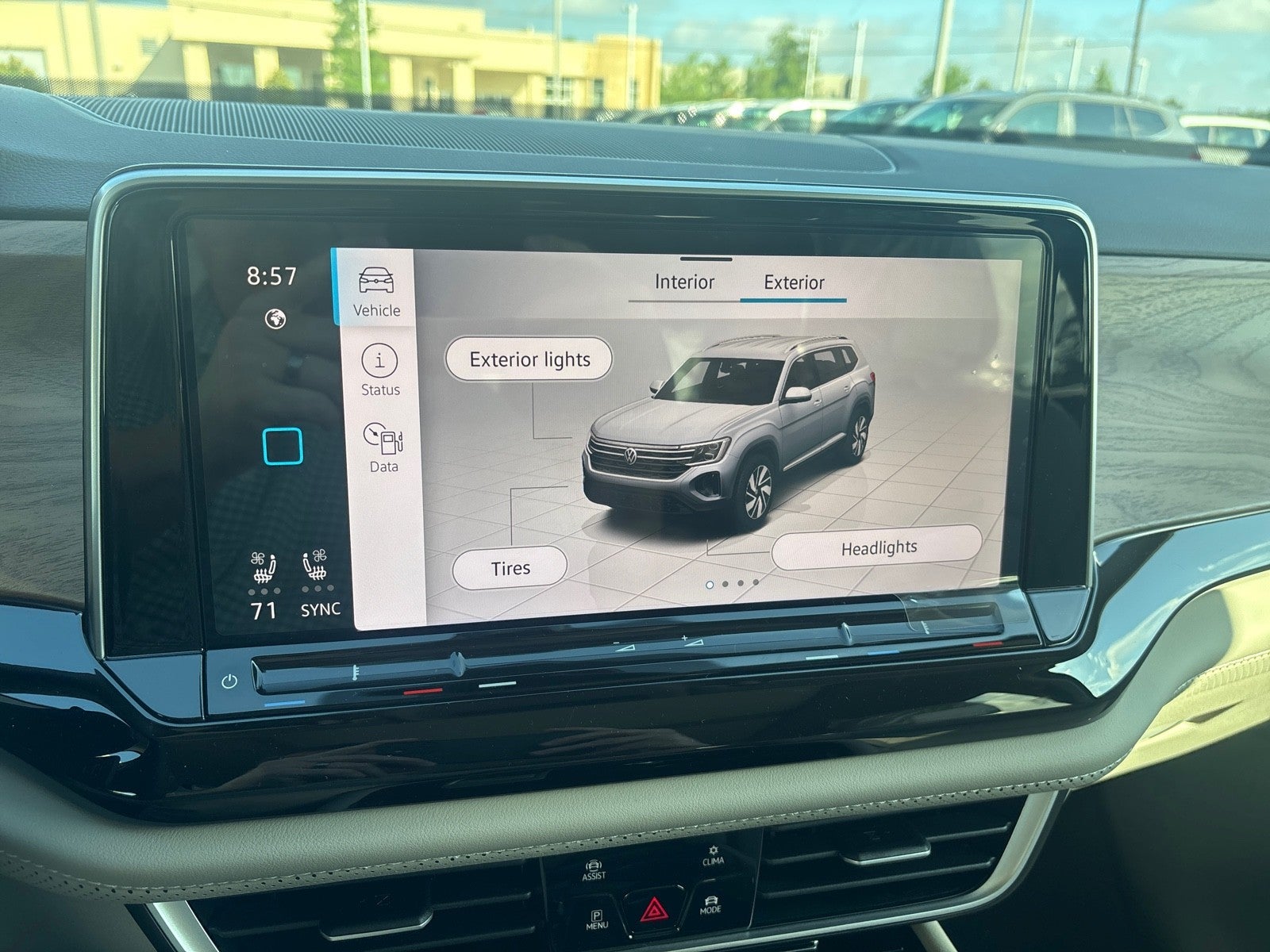 2026 Volkswagen Atlas 2.0T SE w/Technology