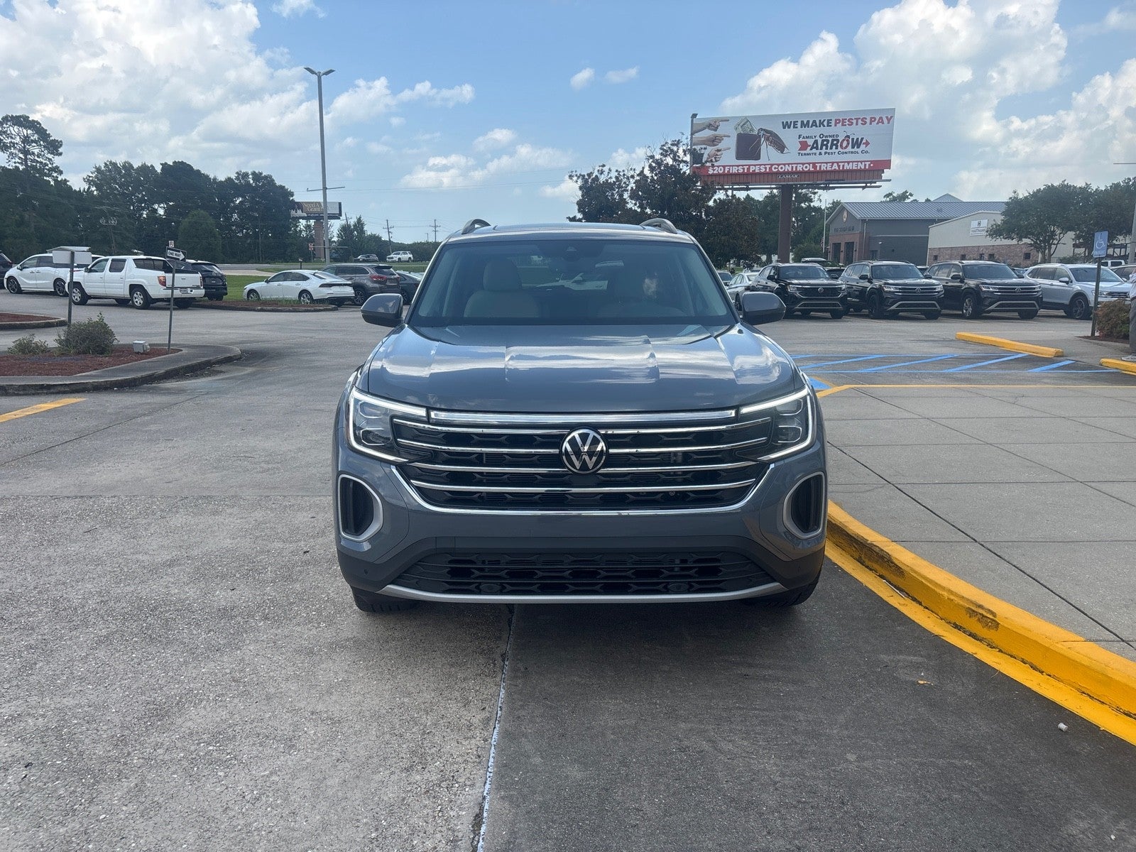 2026 Volkswagen Atlas 2.0T SE w/Technology