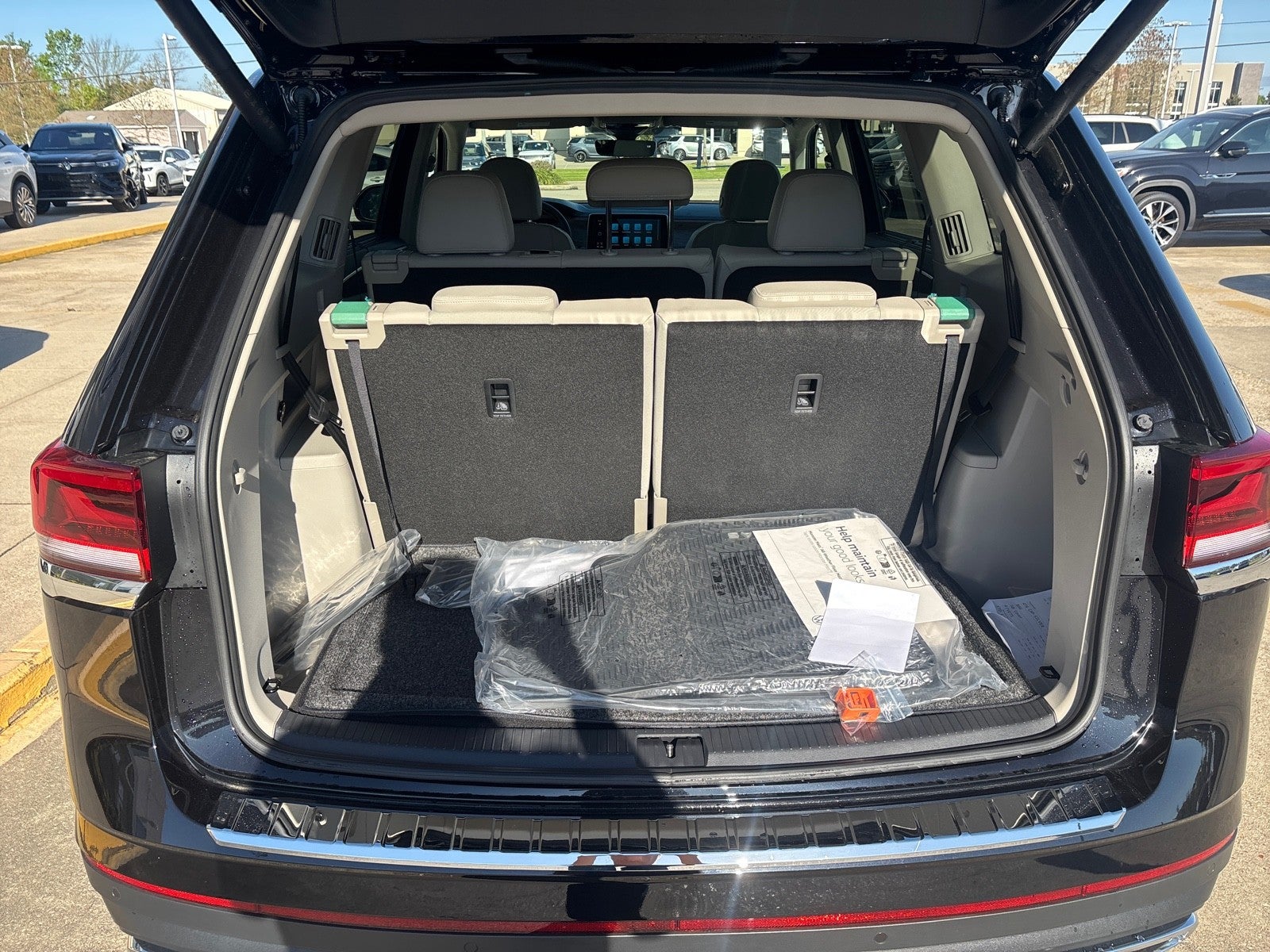 2026 Volkswagen Atlas 2.0T SE w/Technology