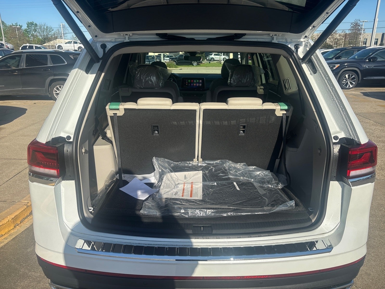 2026 Volkswagen Atlas 2.0T SE w/Technology