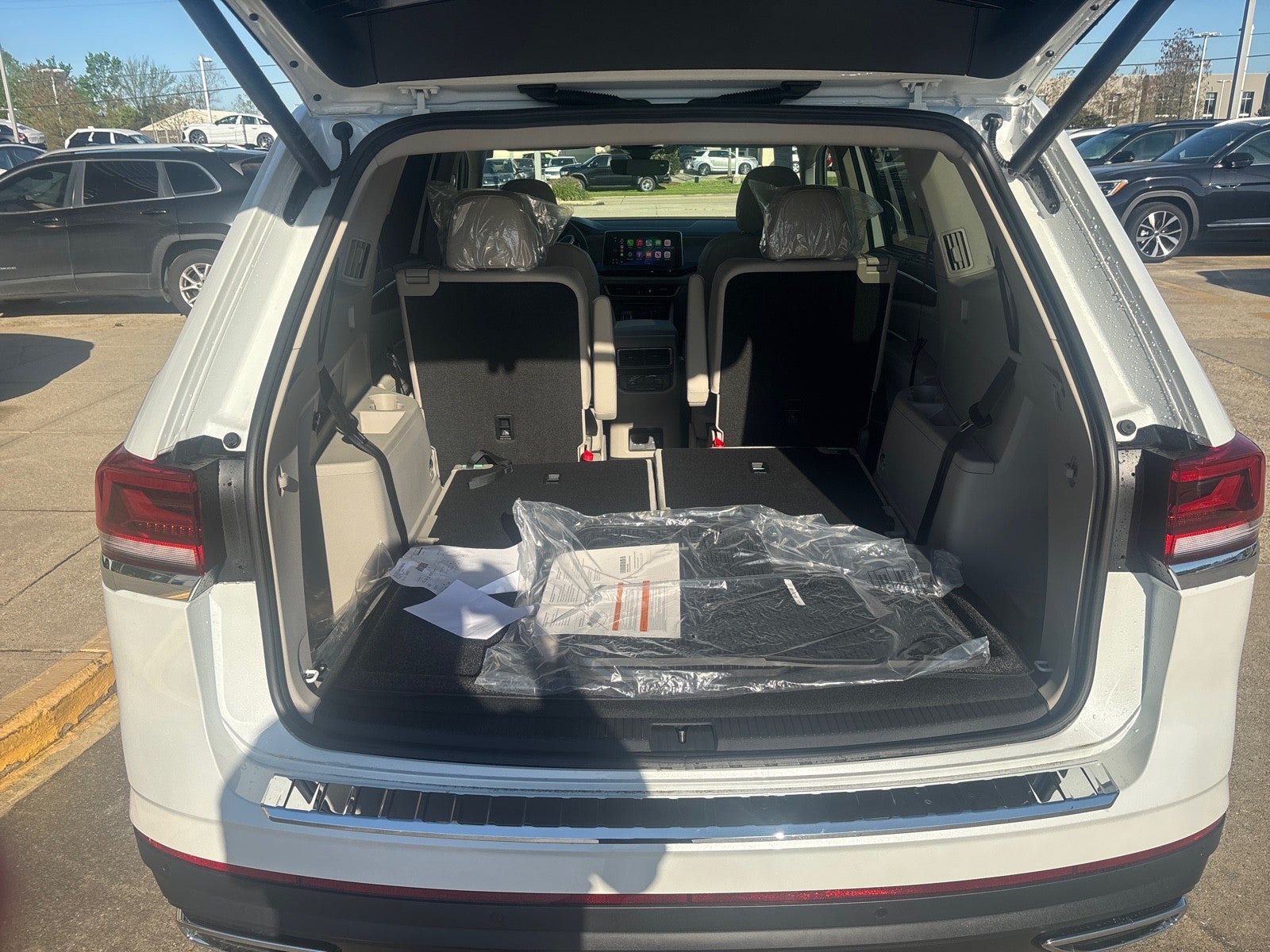 2026 Volkswagen Atlas 2.0T SE w/Technology