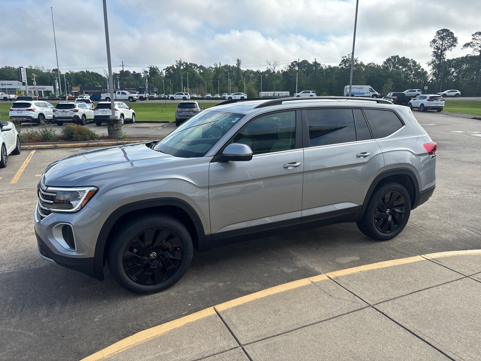 2026 Volkswagen Atlas 2.0T SE w/Technology