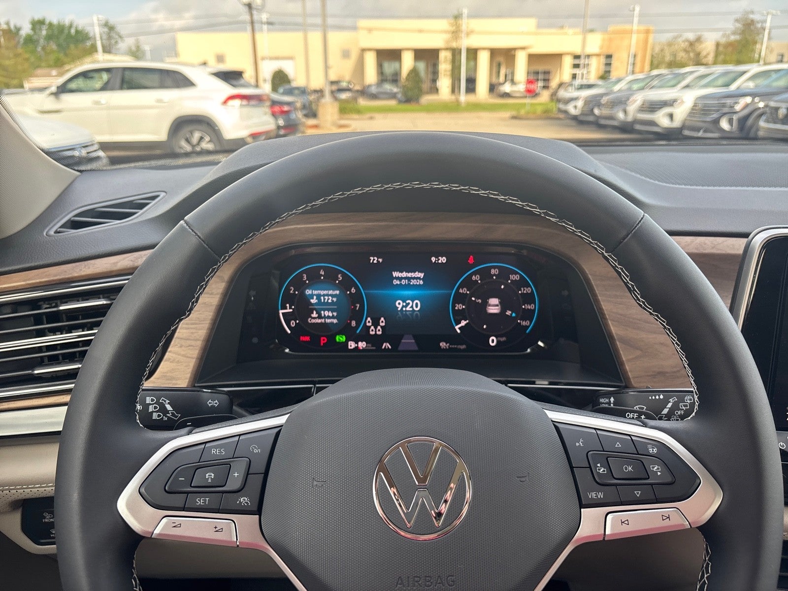 2026 Volkswagen Atlas 2.0T SE w/Technology