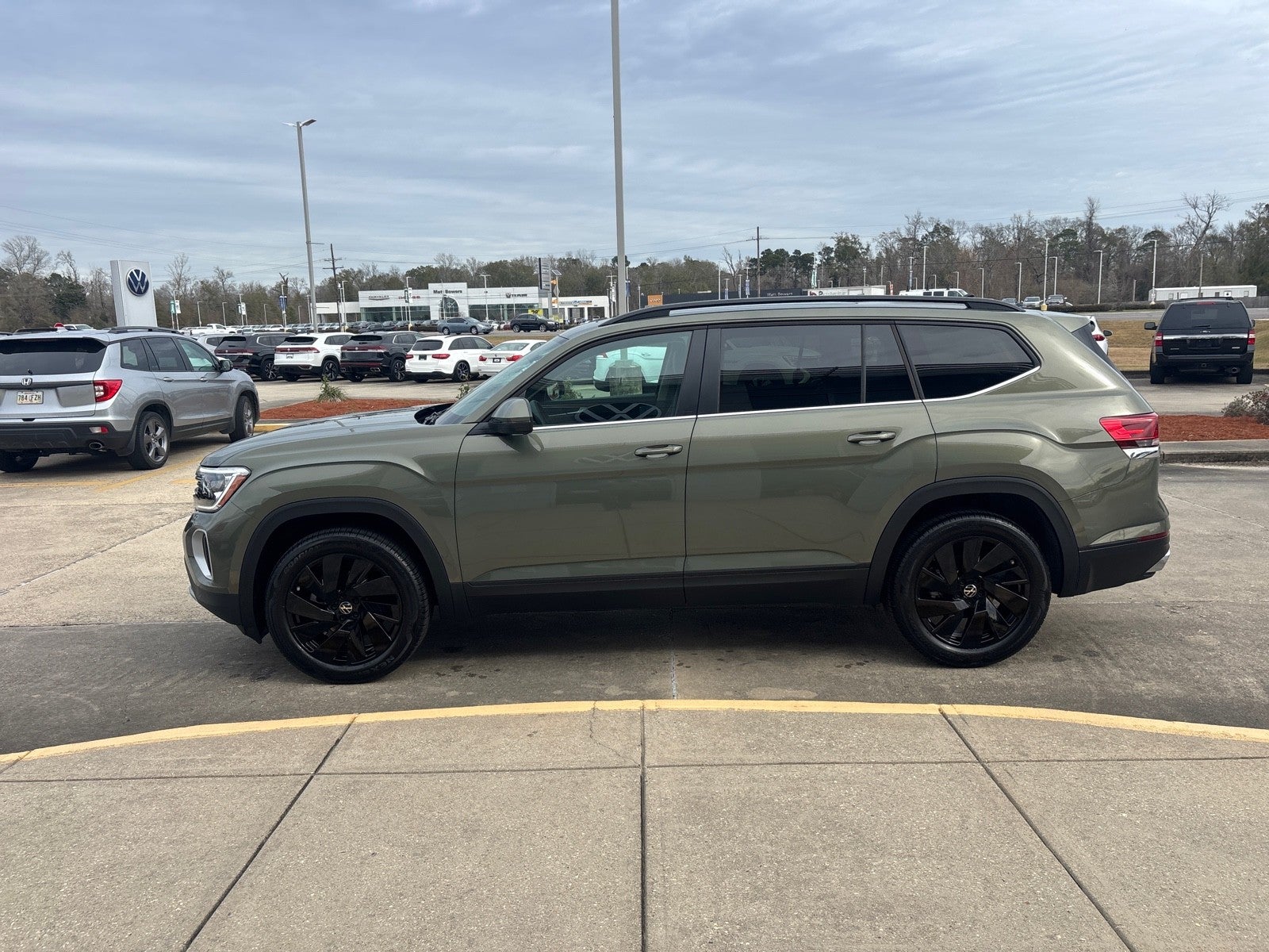 2026 Volkswagen Atlas 2.0T SE w/Technology
