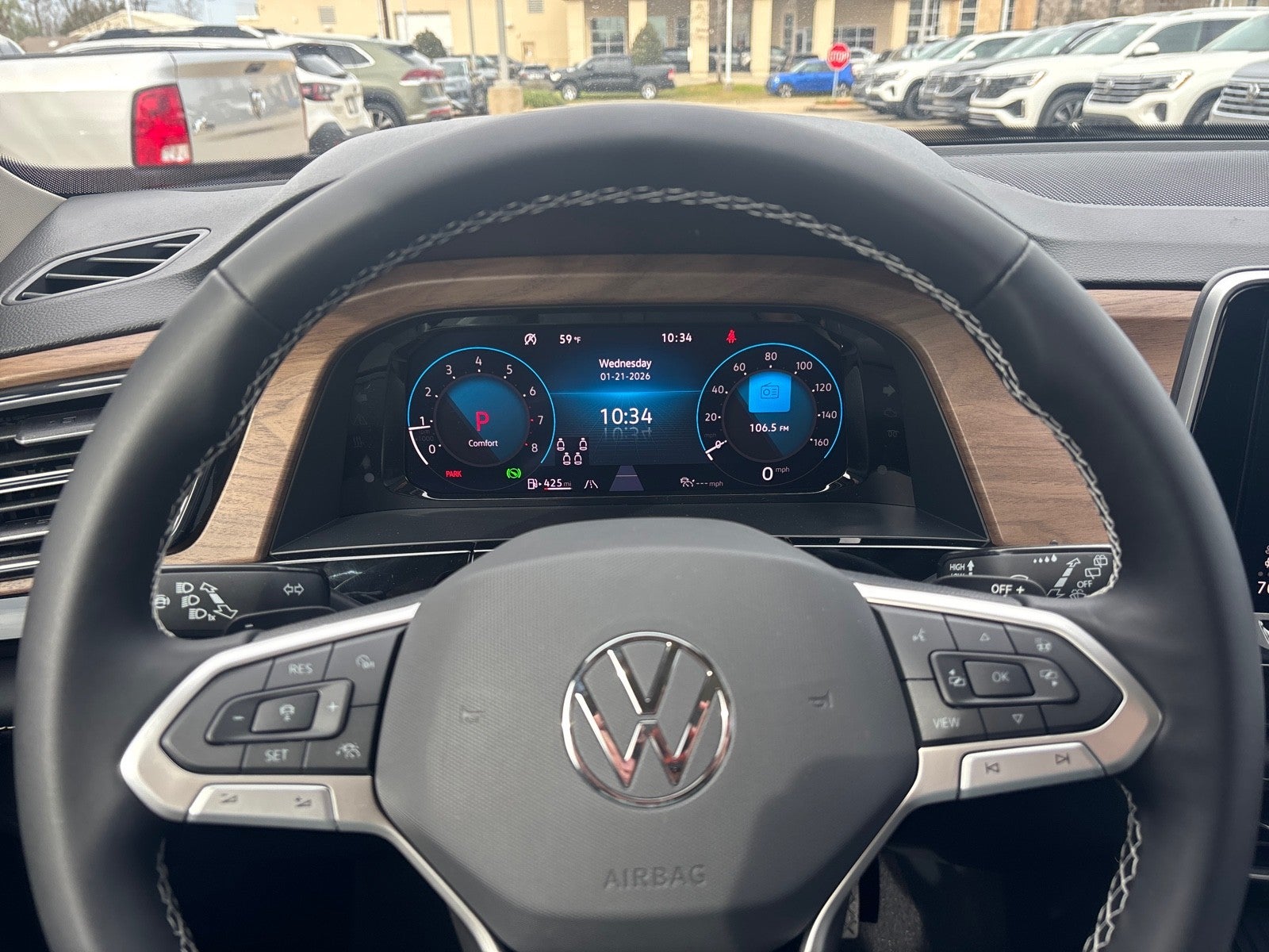2026 Volkswagen Atlas 2.0T SE w/Technology