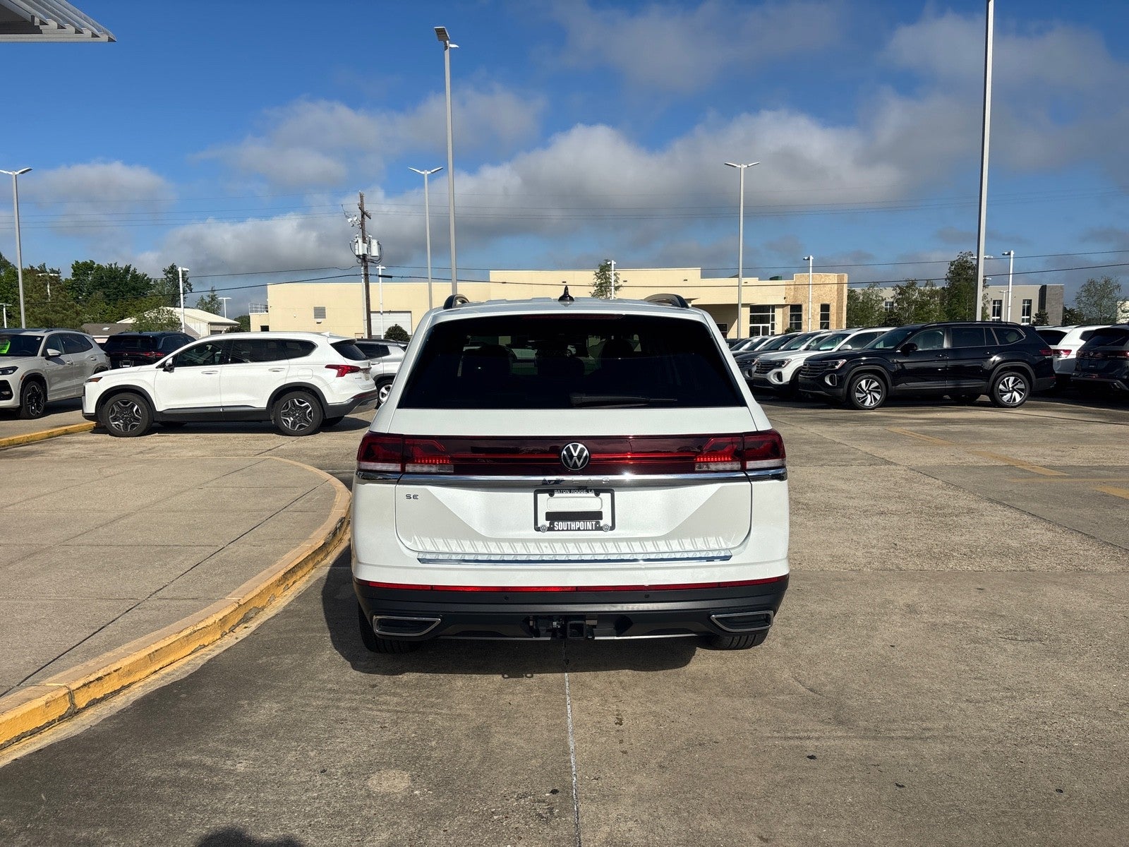 2026 Volkswagen Atlas 2.0T SE w/Technology
