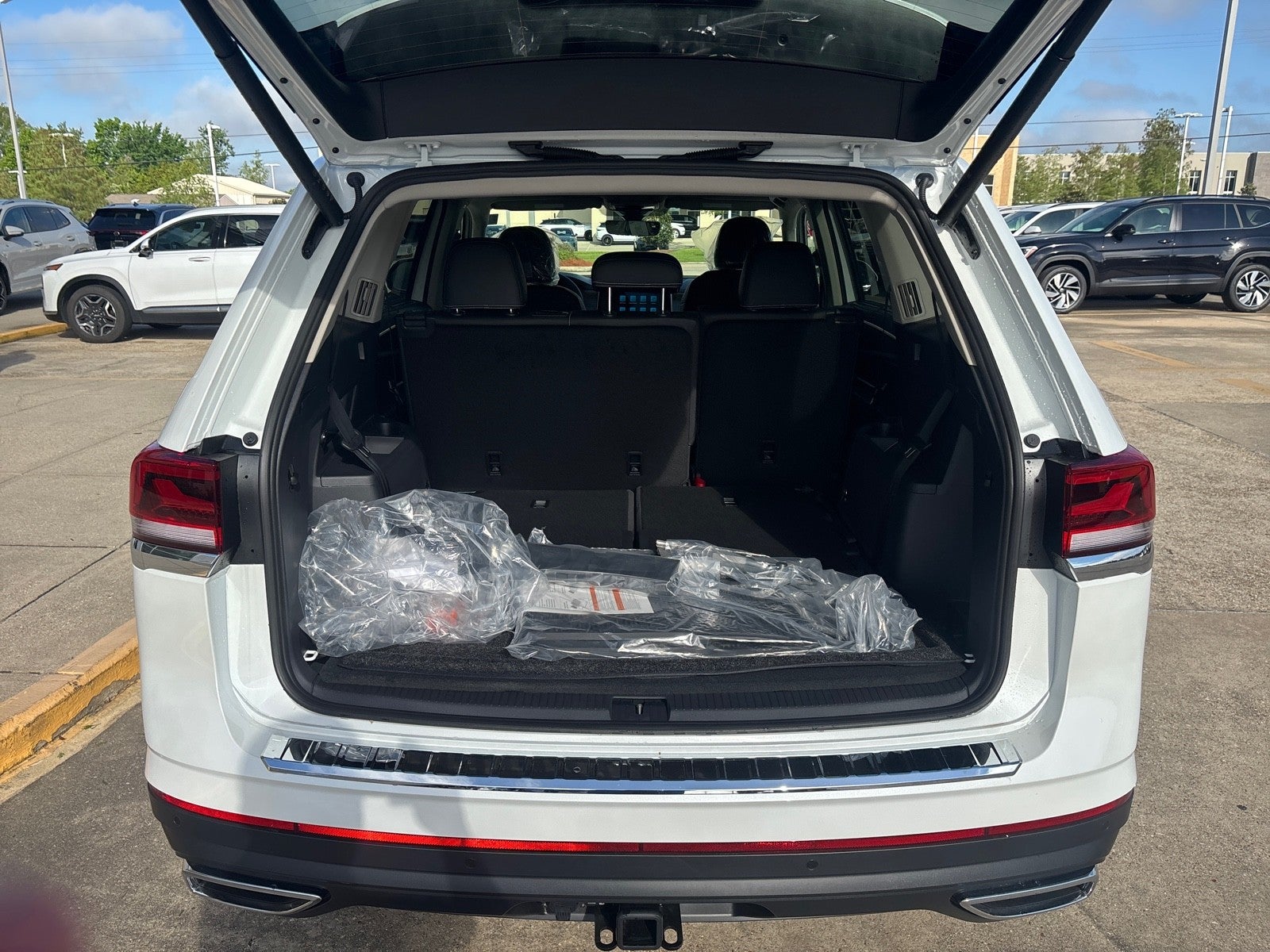 2026 Volkswagen Atlas 2.0T SE w/Technology