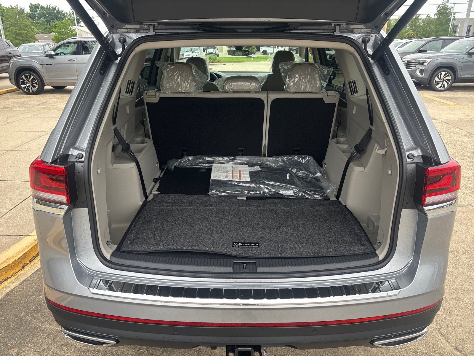 2026 Volkswagen Atlas 2.0T SE w/Technology