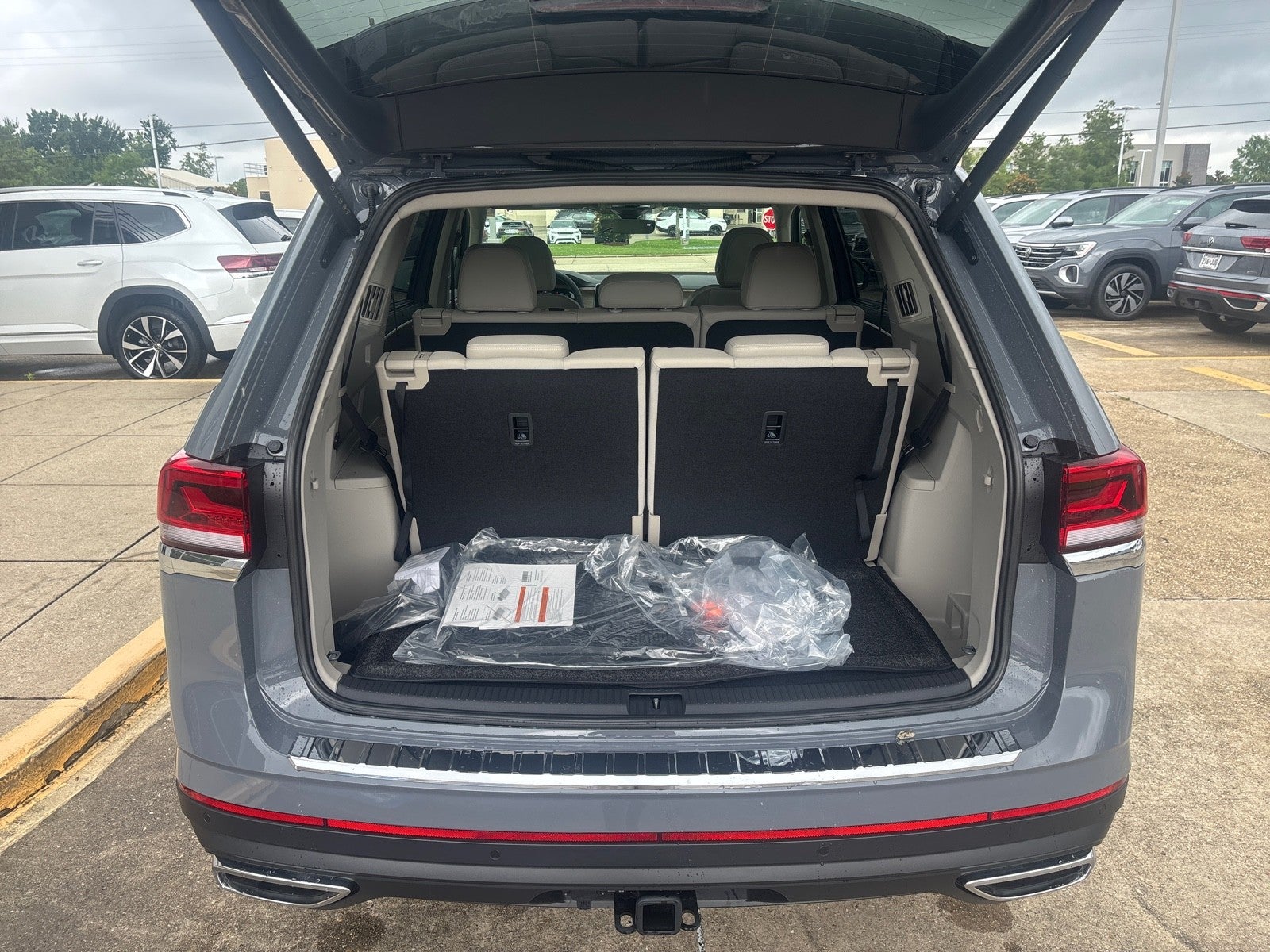 2026 Volkswagen Atlas 2.0T SE w/Technology