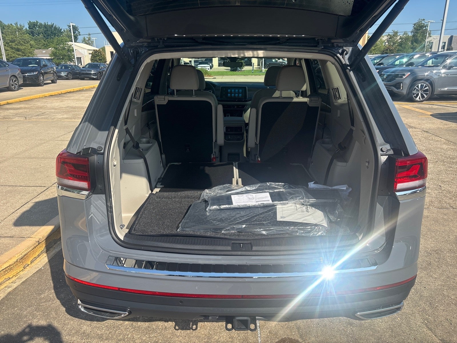 2026 Volkswagen Atlas 2.0T SE w/Technology