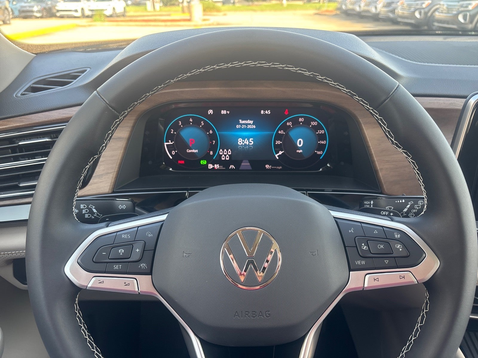 2026 Volkswagen Atlas 2.0T SE w/Technology