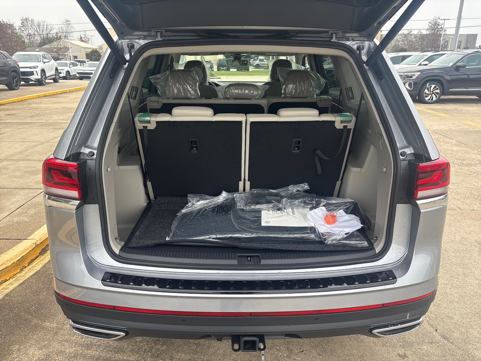 2026 Volkswagen Atlas 2.0T SE w/Technology