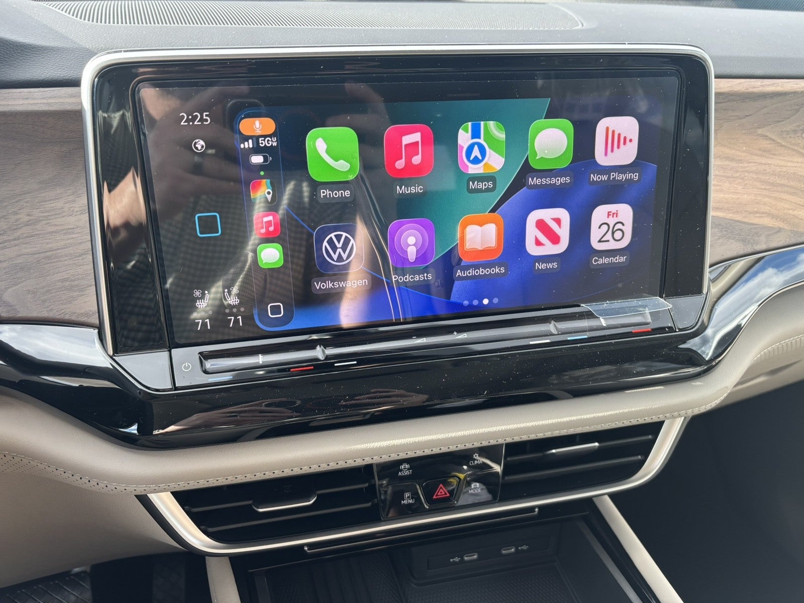 2026 Volkswagen Atlas 2.0T SE w/Technology