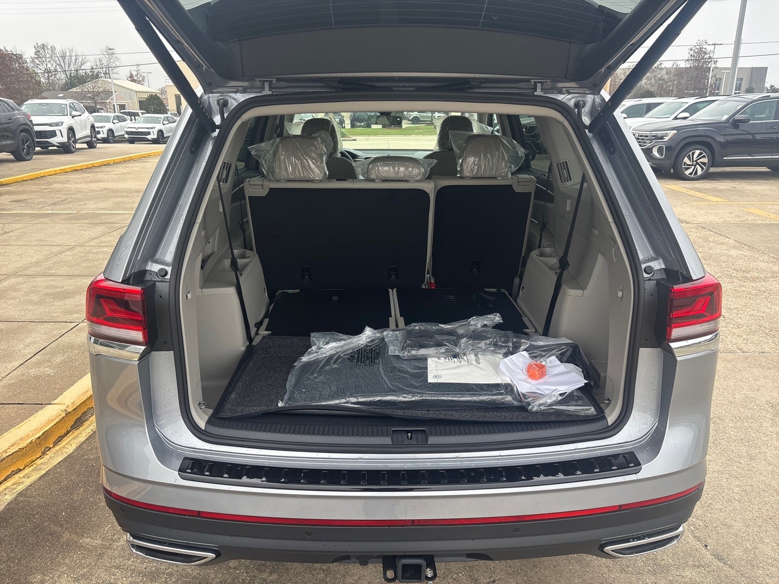 2026 Volkswagen Atlas 2.0T SE w/Technology