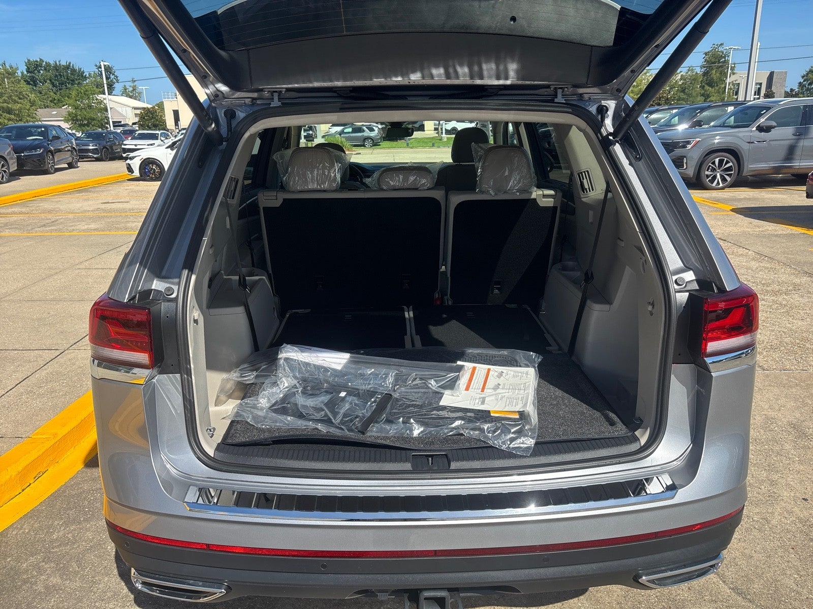 2026 Volkswagen Atlas 2.0T SE w/Technology