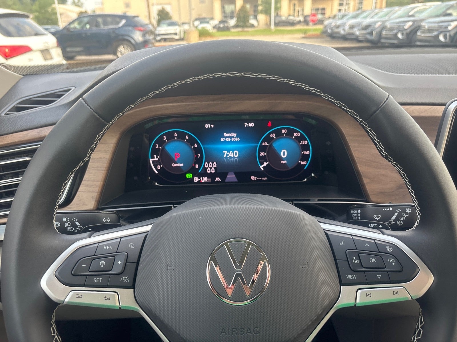 2026 Volkswagen Atlas 2.0T SE w/Technology