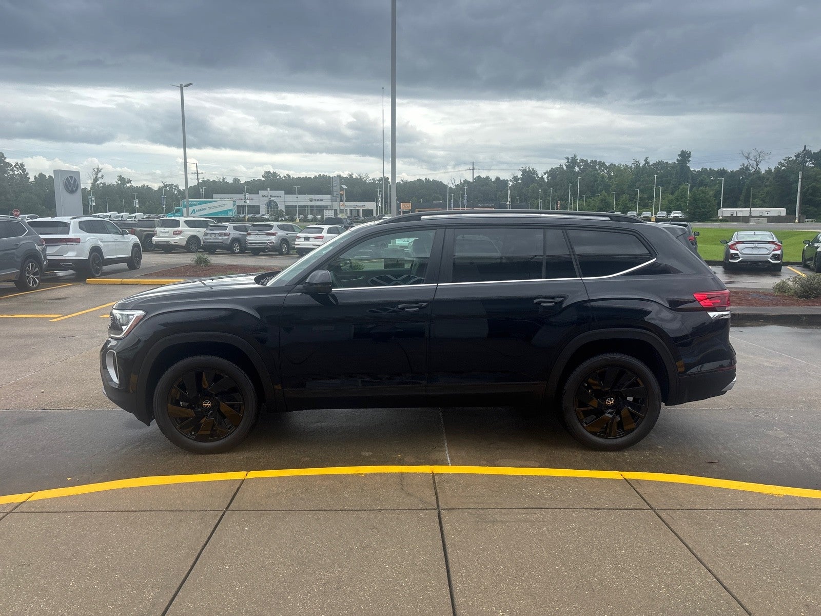 2026 Volkswagen Atlas 2.0T SE w/Technology