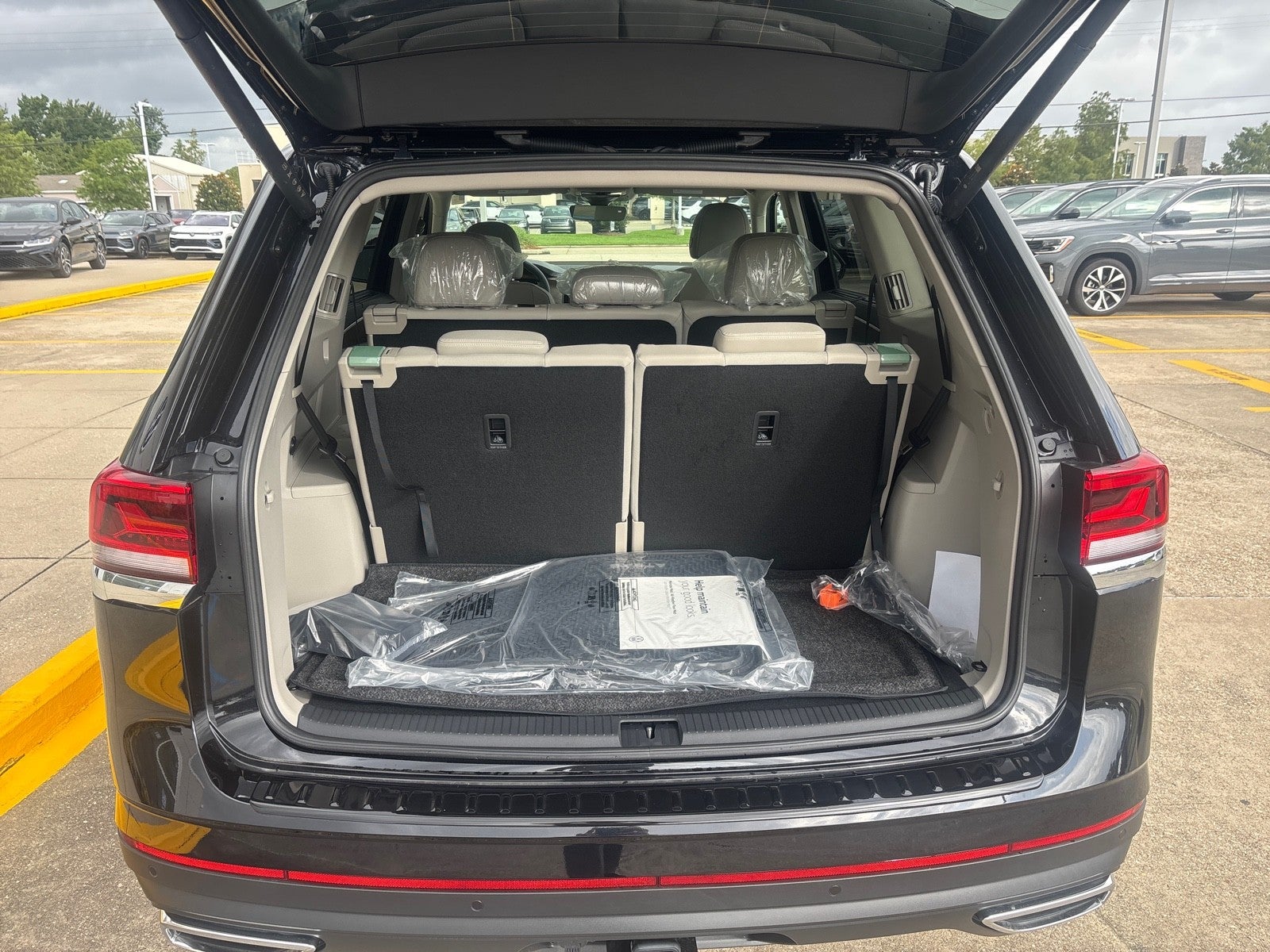 2026 Volkswagen Atlas 2.0T SE w/Technology