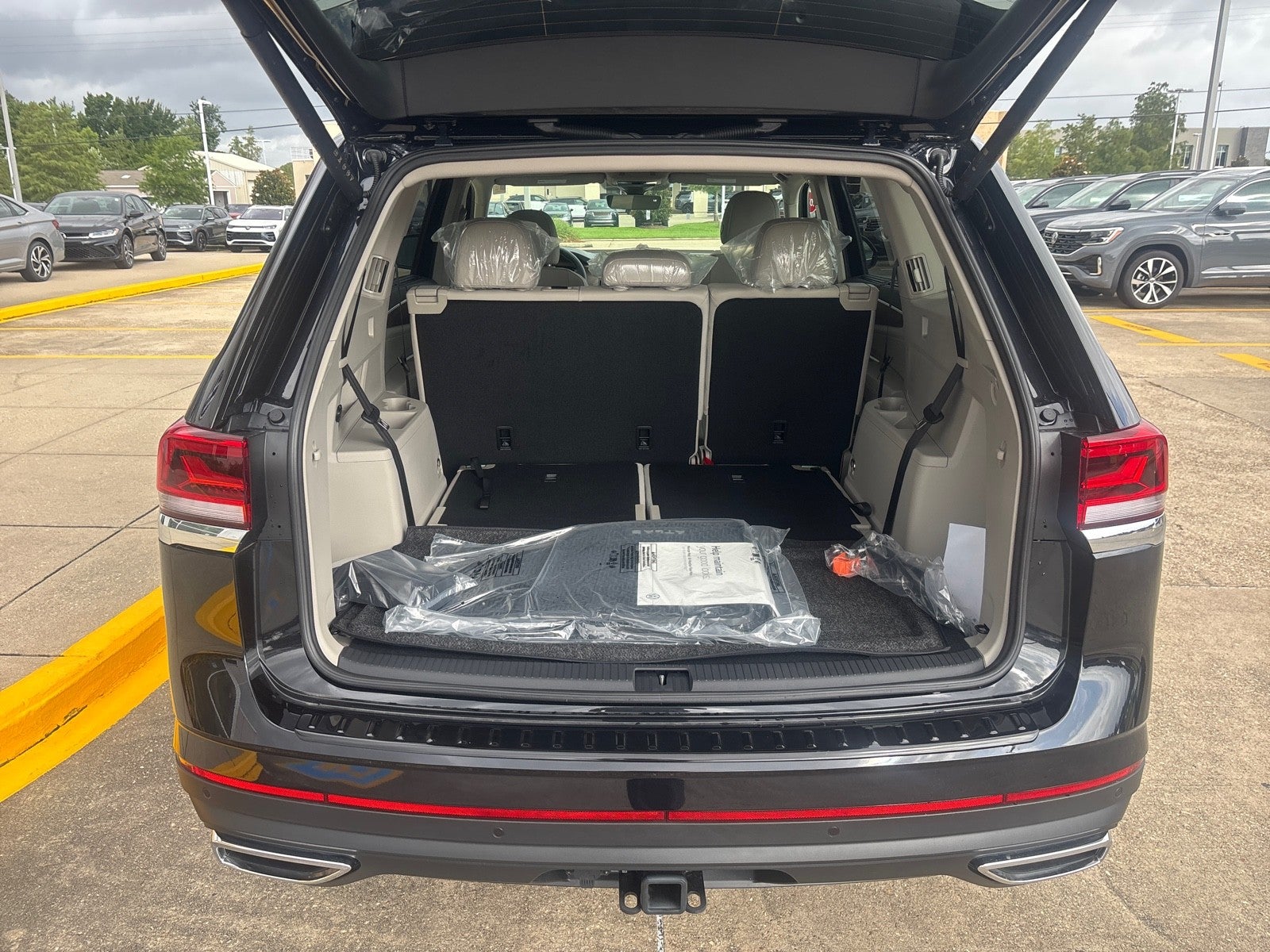 2026 Volkswagen Atlas 2.0T SE w/Technology