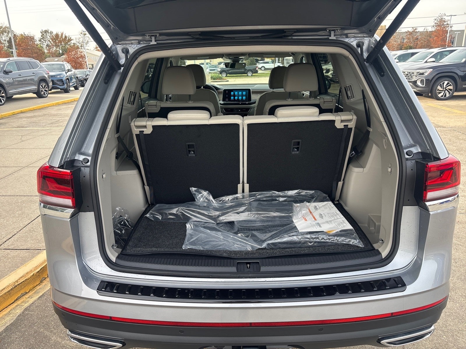 2026 Volkswagen Atlas 2.0T SE w/Technology