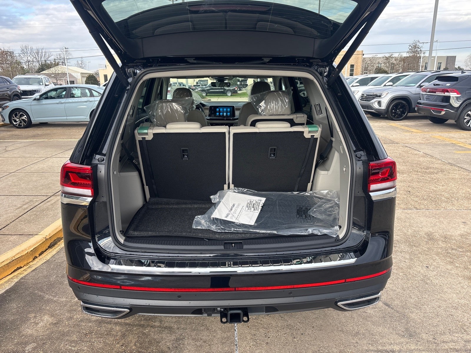 2026 Volkswagen Atlas 2.0T SE w/Technology