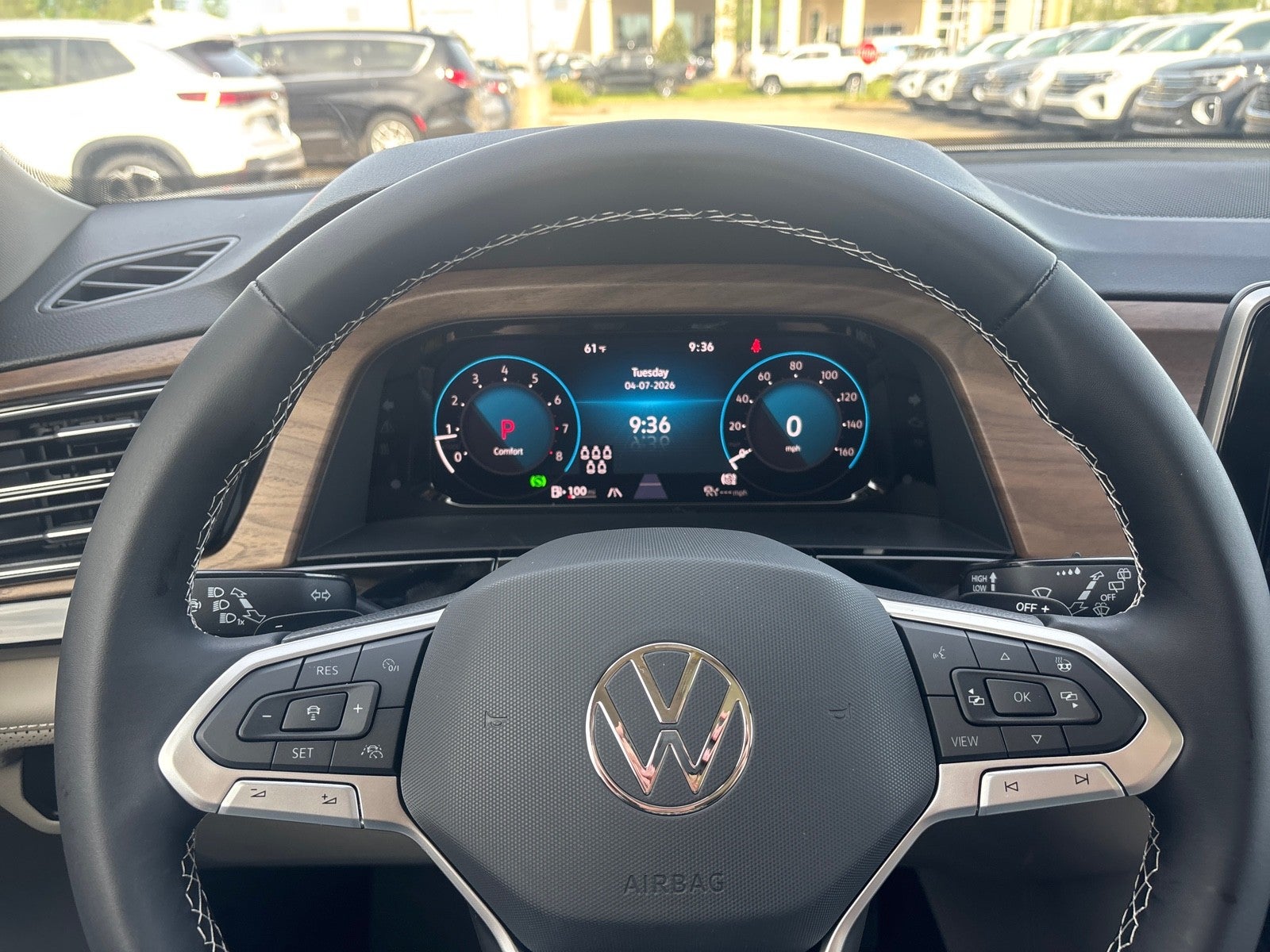 2026 Volkswagen Atlas 2.0T SE w/Technology