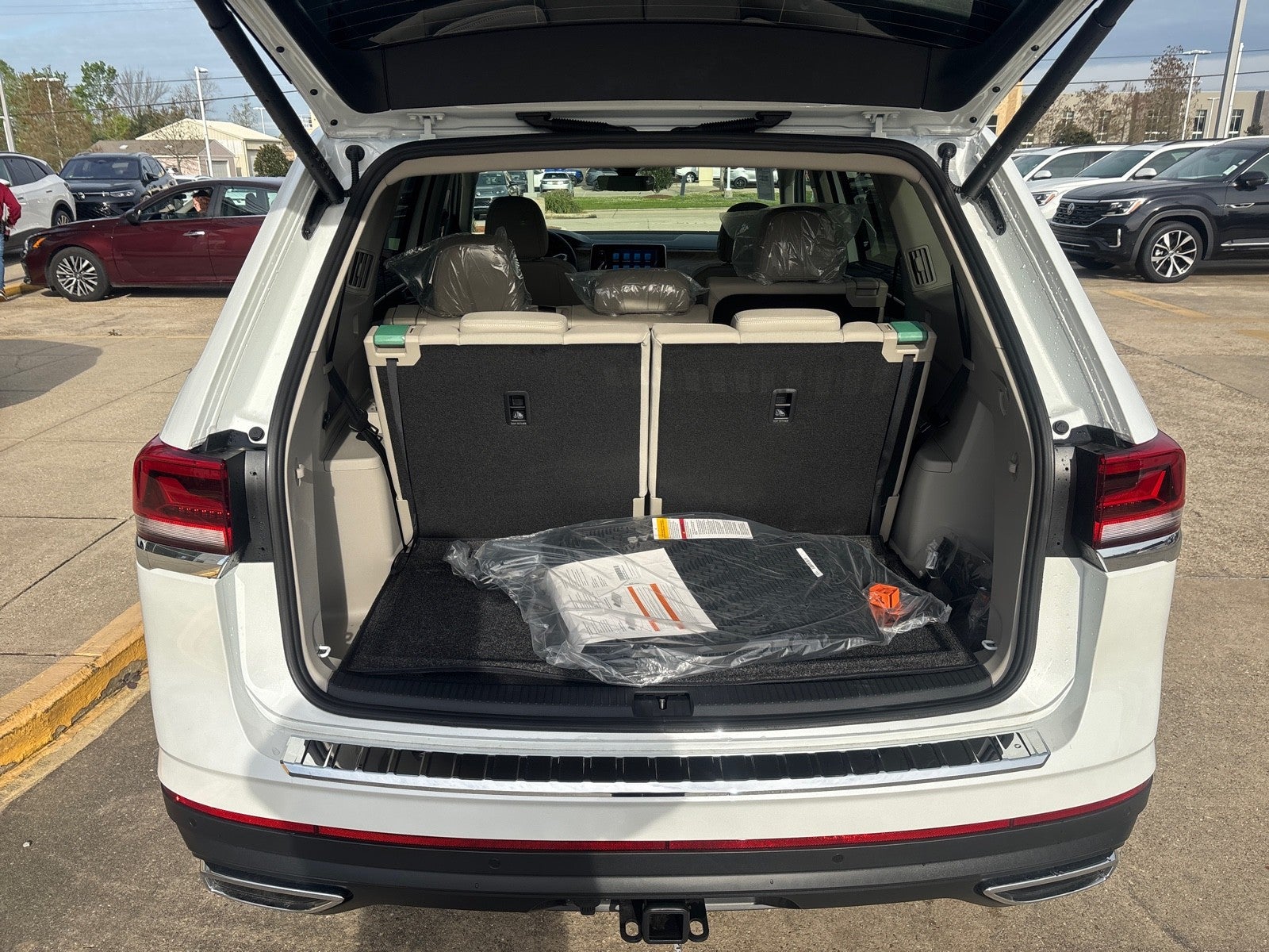 2026 Volkswagen Atlas 2.0T SE w/Technology