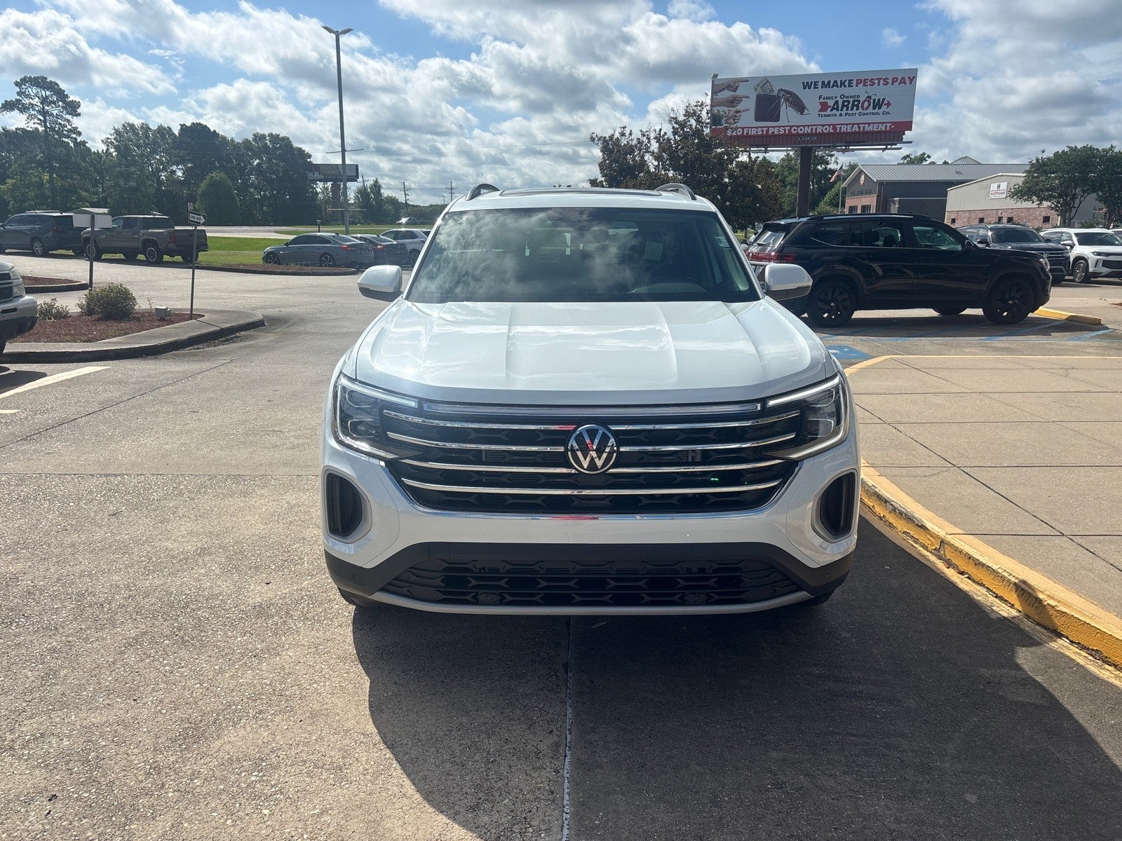 2026 Volkswagen Atlas 2.0T SE w/Technology