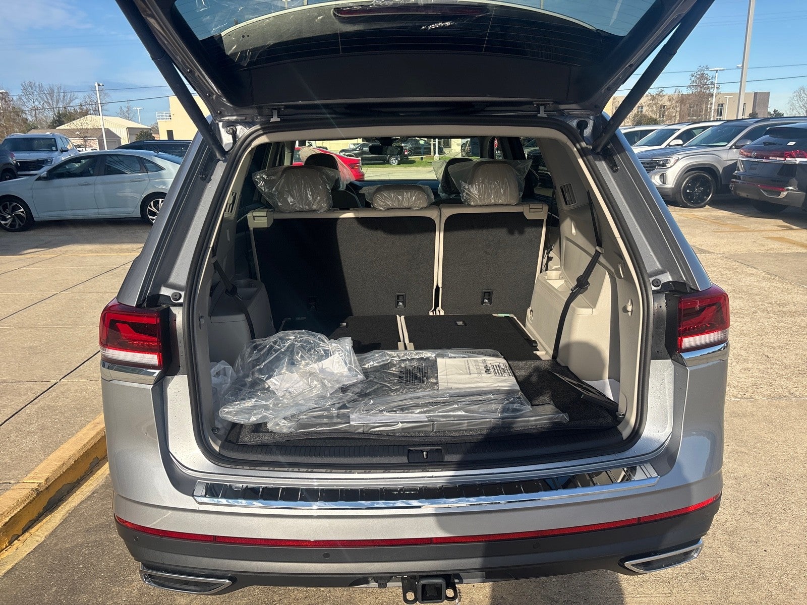 2026 Volkswagen Atlas 2.0T SE w/Technology