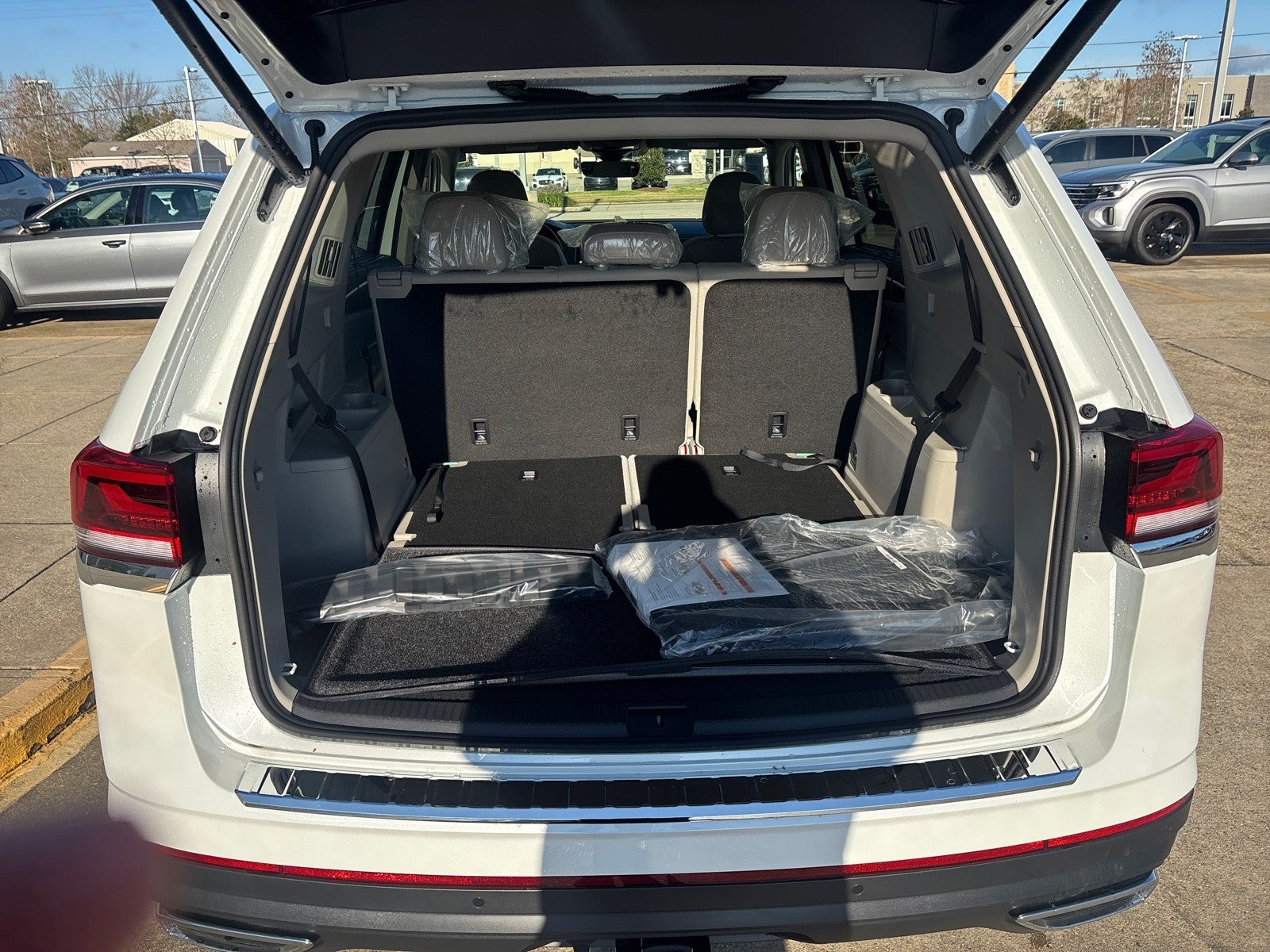 2026 Volkswagen Atlas 2.0T SE w/Technology