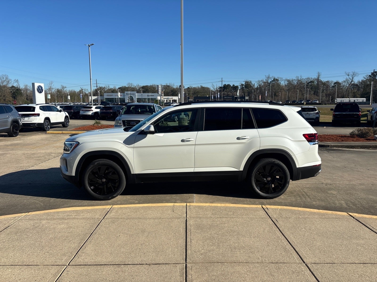 2026 Volkswagen Atlas 2.0T SE w/Technology