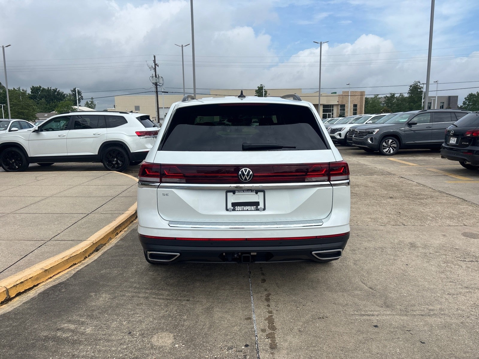 2026 Volkswagen Atlas 2.0T SE w/Technology