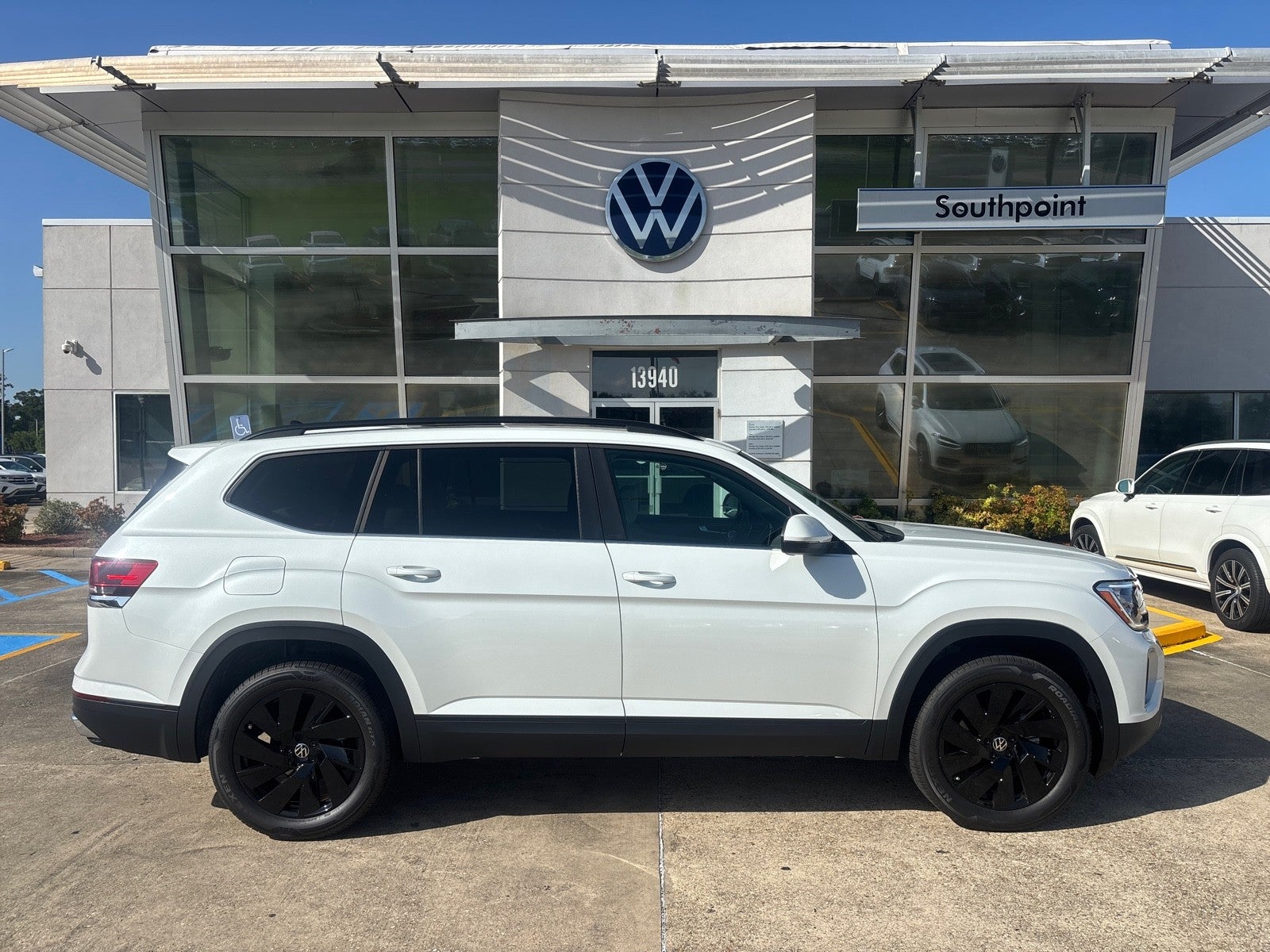 2026 Volkswagen Atlas 2.0T SE w/Technology