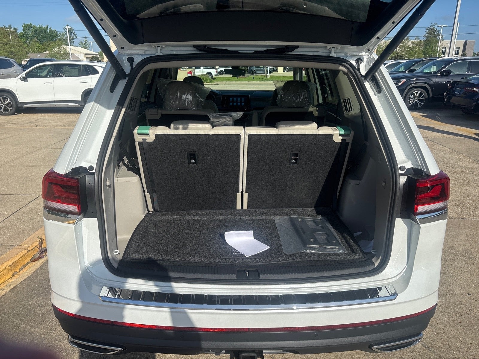 2026 Volkswagen Atlas 2.0T SE w/Technology