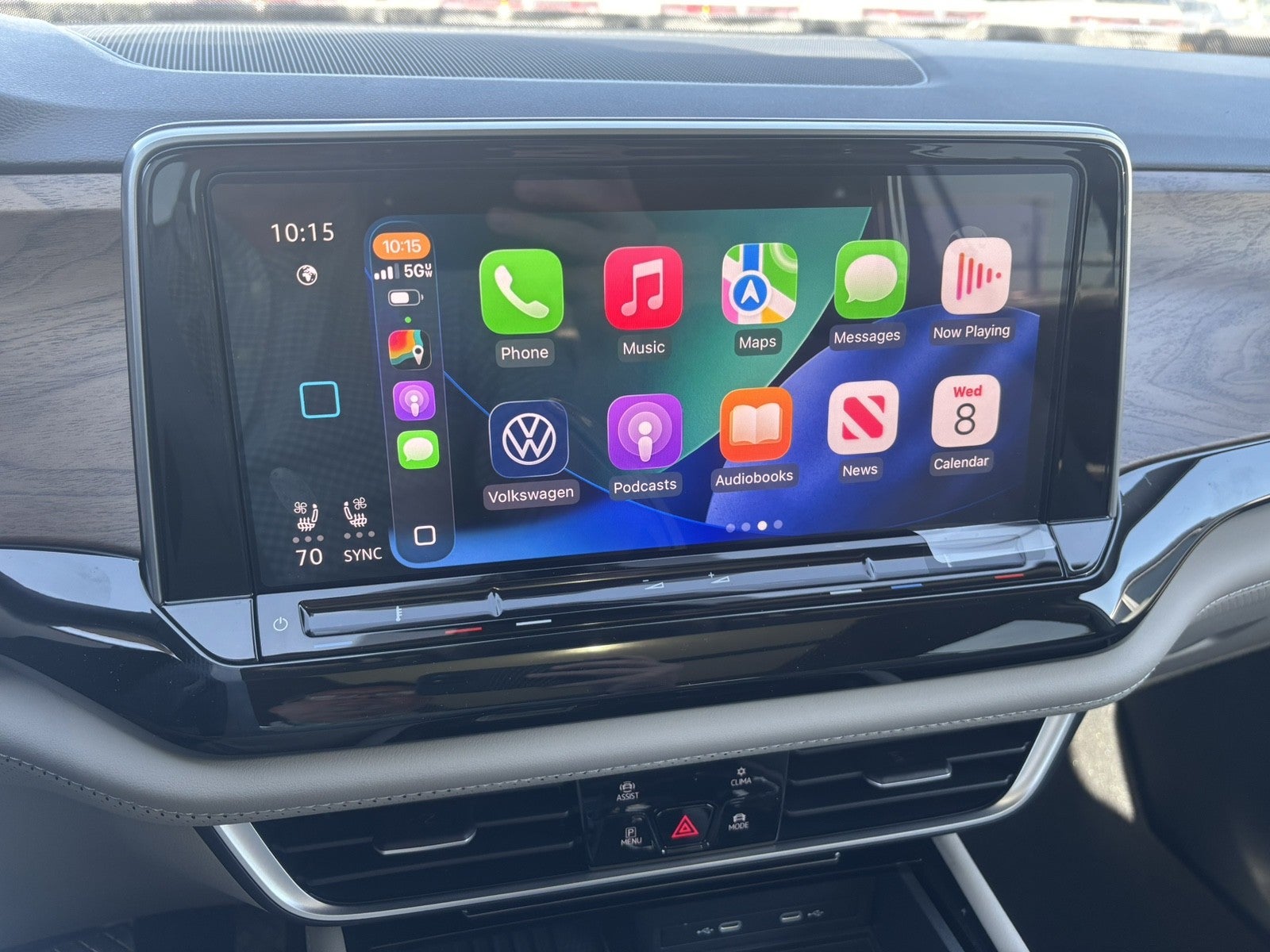 2026 Volkswagen Atlas 2.0T SE w/Technology