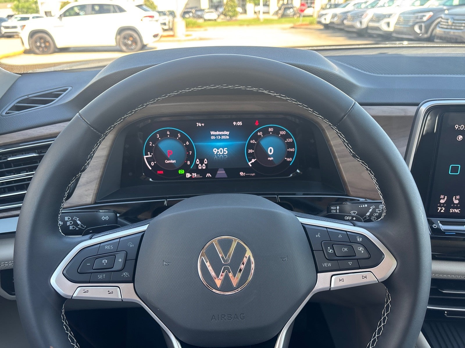2026 Volkswagen Atlas 2.0T SE w/Technology