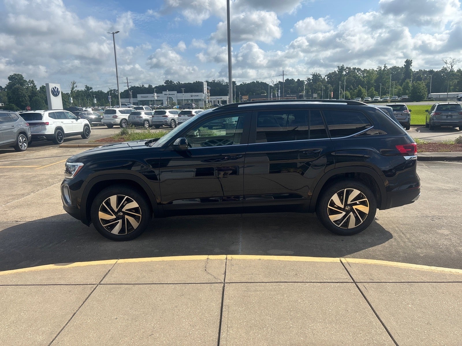 2026 Volkswagen Atlas 2.0T SE w/Technology