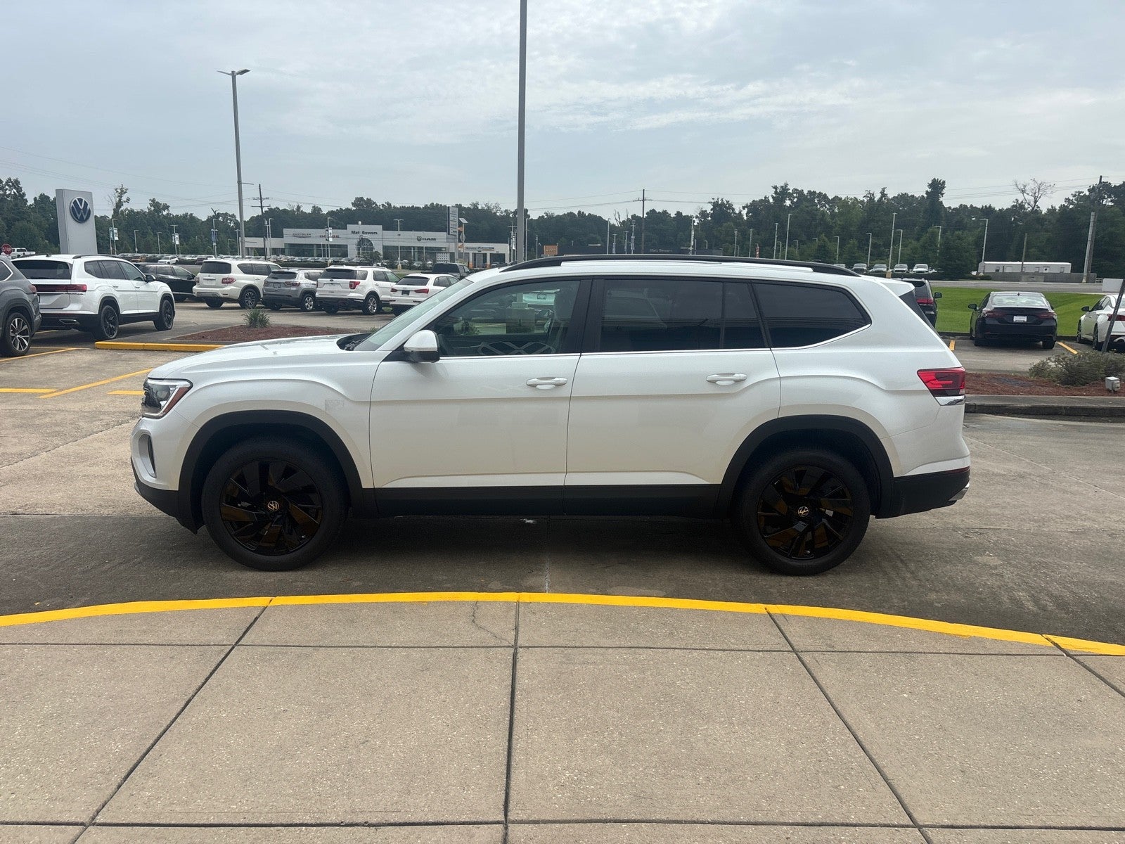 2026 Volkswagen Atlas 2.0T SE w/Technology