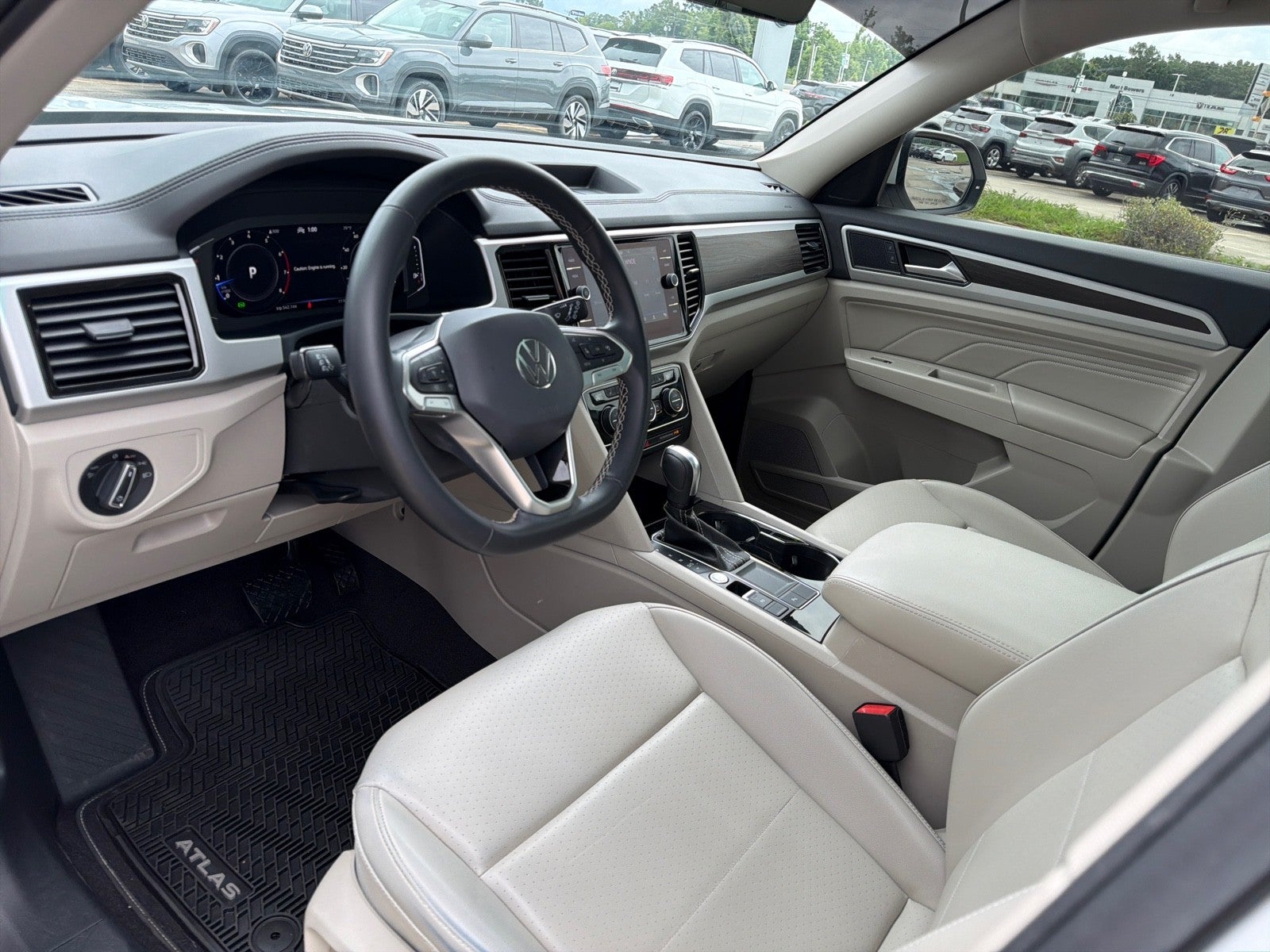 2022 Volkswagen Atlas 3.6L V6 SE w/Technology