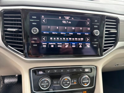 2022 Volkswagen Atlas 3.6L V6 SE w/Technology
