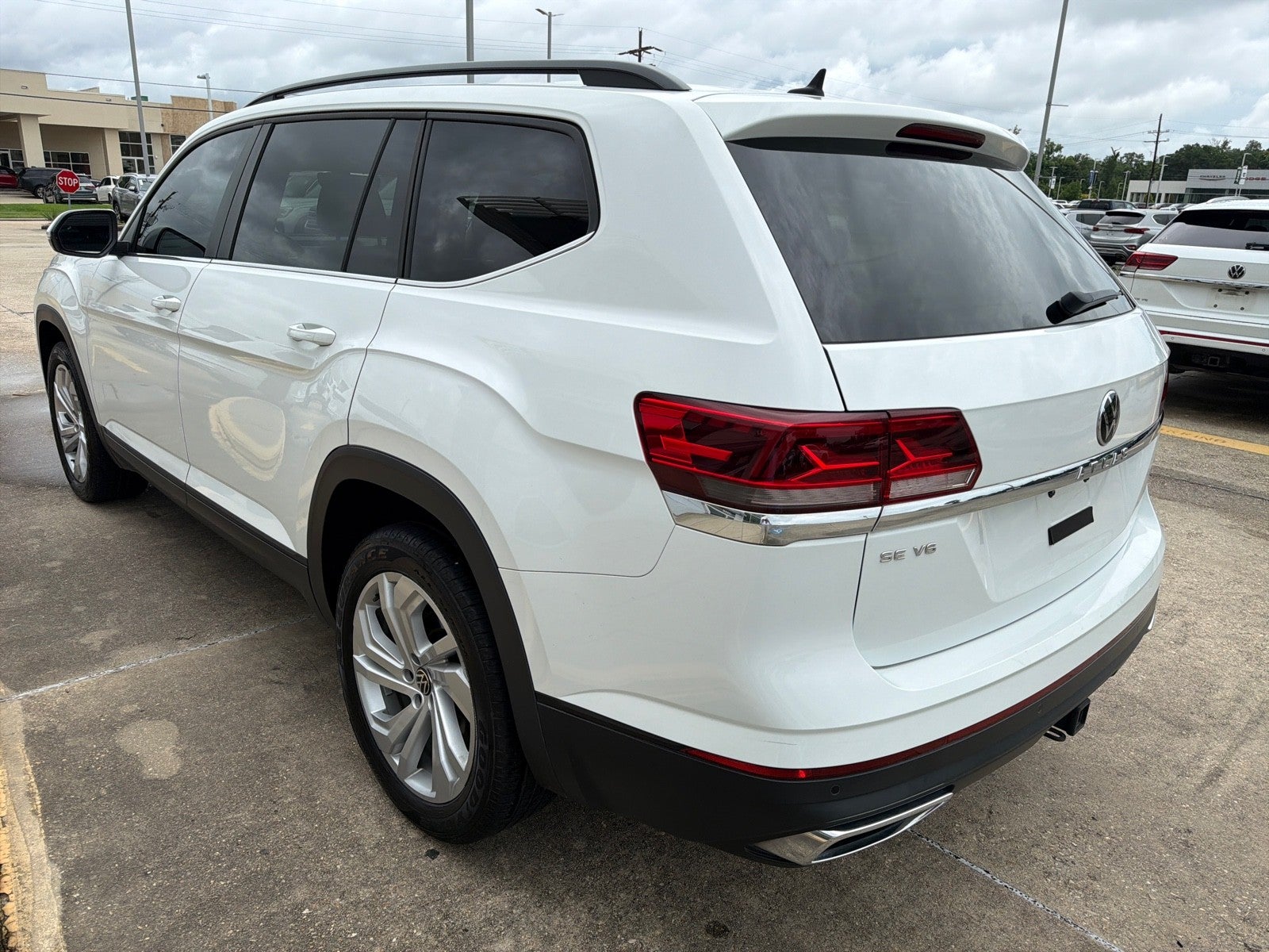 2022 Volkswagen Atlas 3.6L V6 SE w/Technology