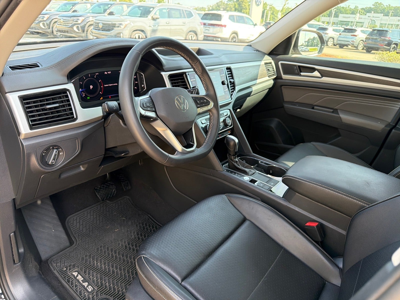 2022 Volkswagen Atlas 3.6L V6 SE w/Technology