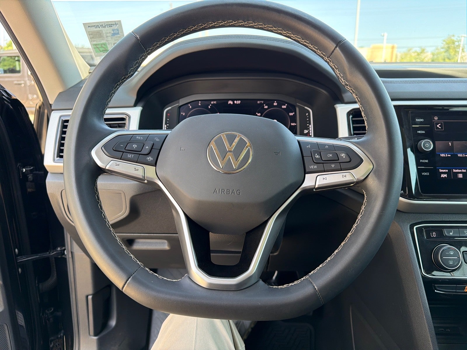 2022 Volkswagen Atlas 3.6L V6 SE w/Technology