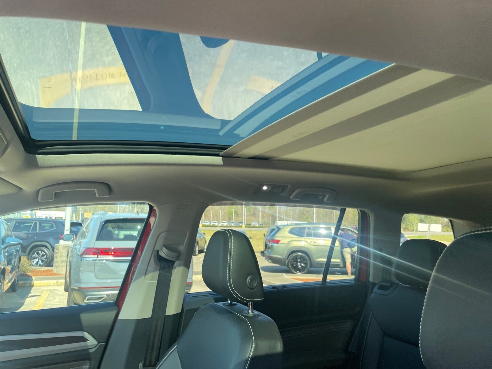 2023 Volkswagen Atlas 3.6L V6 SE w/Technology