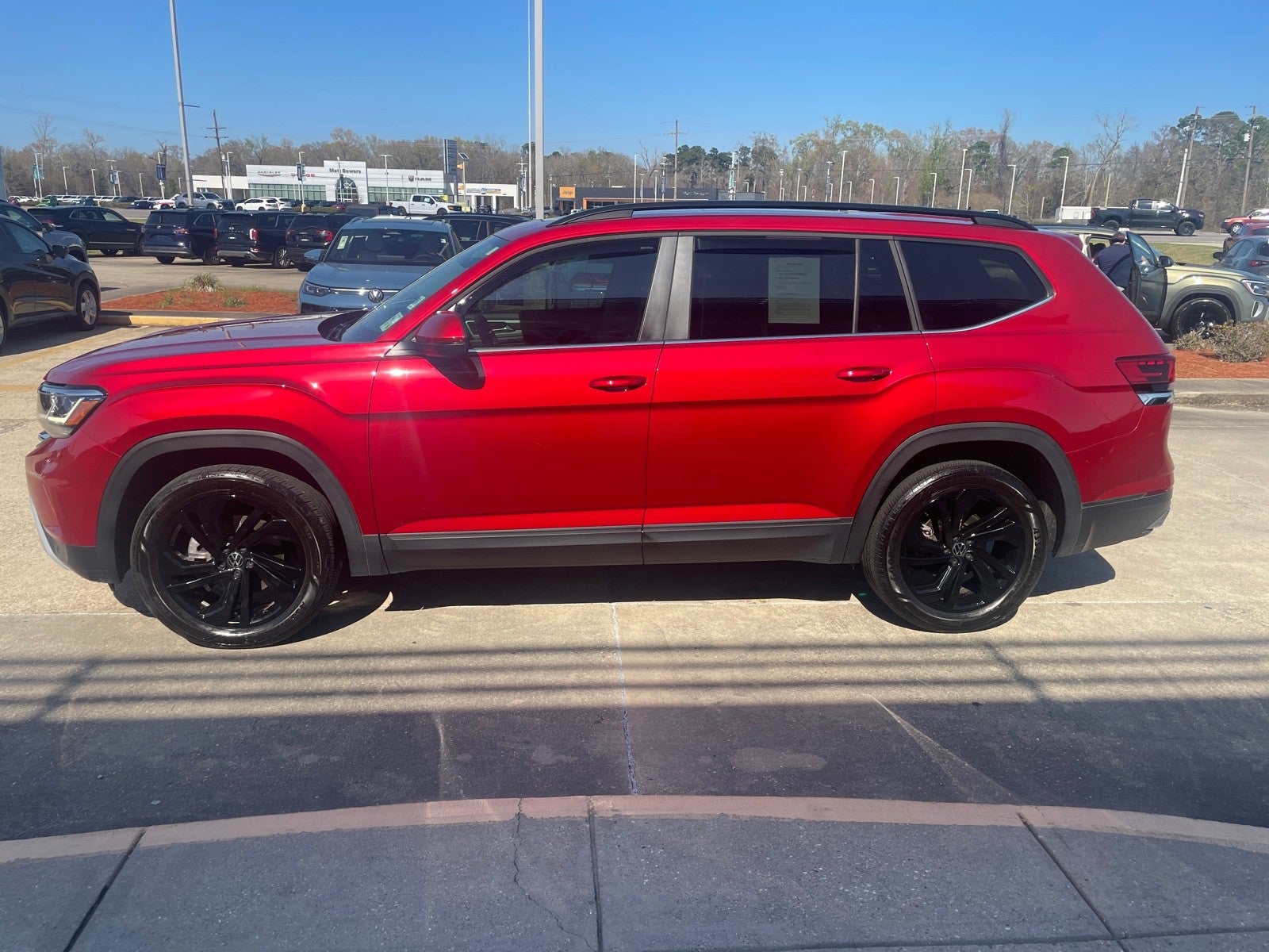 2023 Volkswagen Atlas 3.6L V6 SE w/Technology