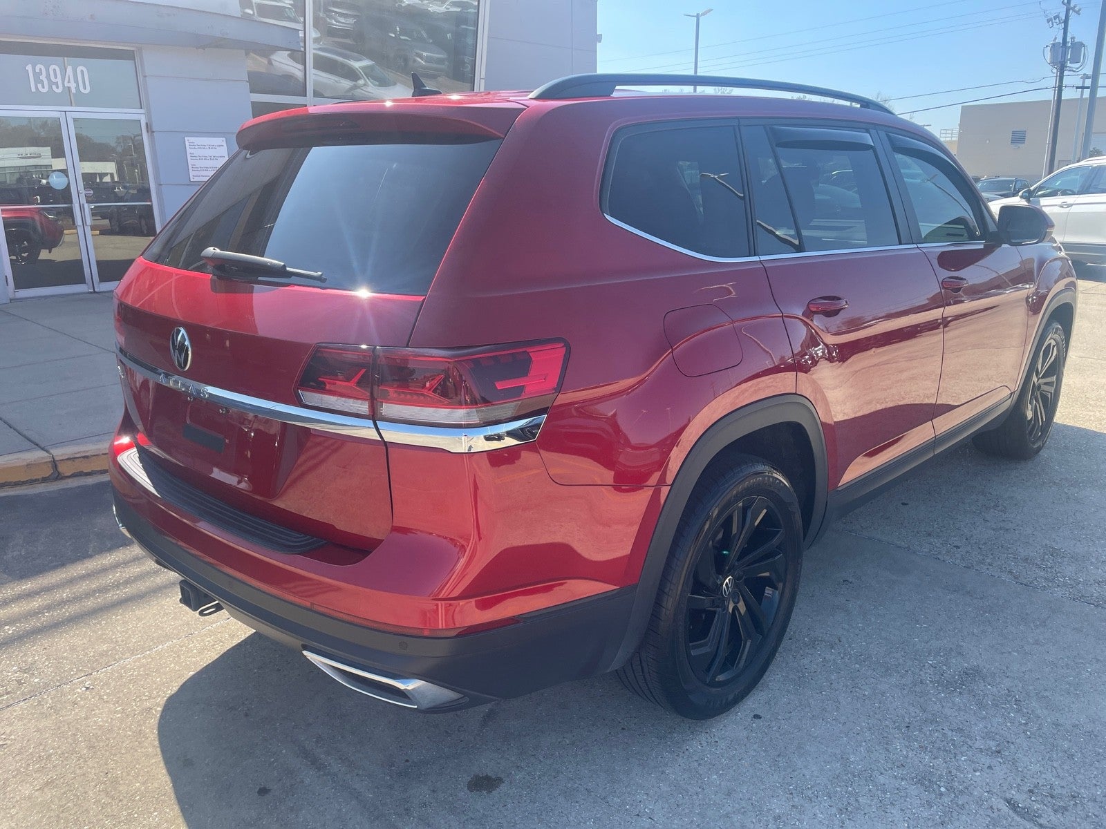 2023 Volkswagen Atlas 3.6L V6 SE w/Technology