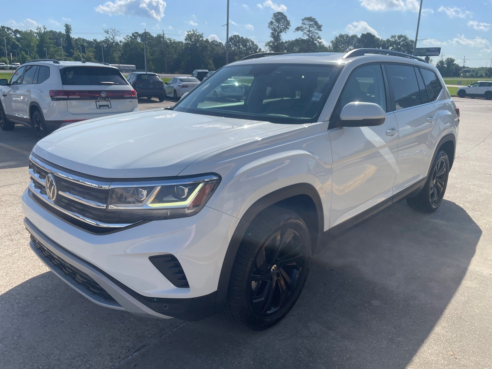 2022 Volkswagen Atlas 3.6L V6 SE w/Technology