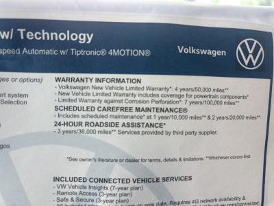 2026 Volkswagen Atlas Cross Sport 2.0T SE w/Technology