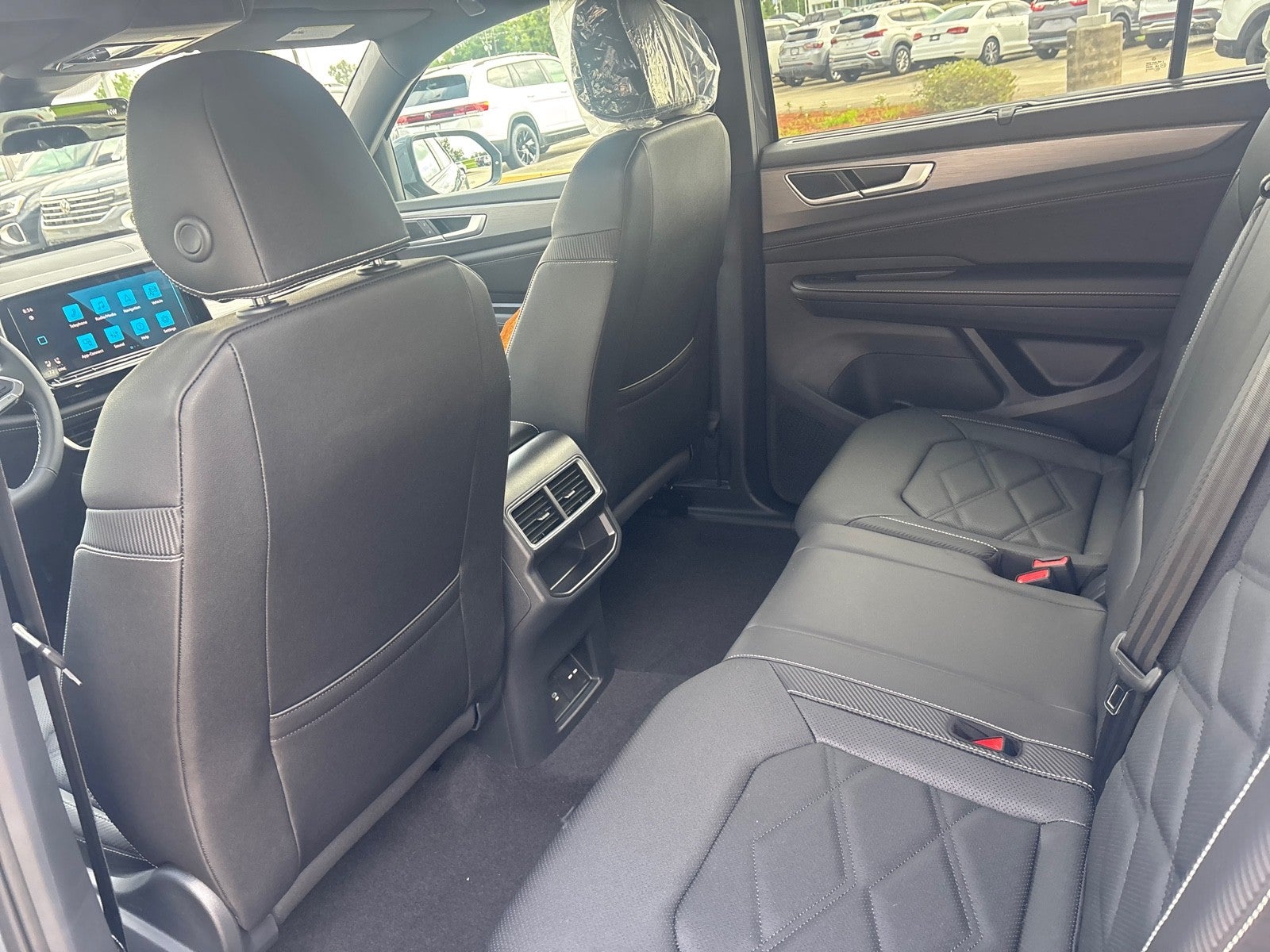2026 Volkswagen Atlas Cross Sport 2.0T SE w/Technology