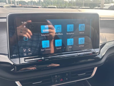 2026 Volkswagen Atlas Cross Sport 2.0T SE w/Technology